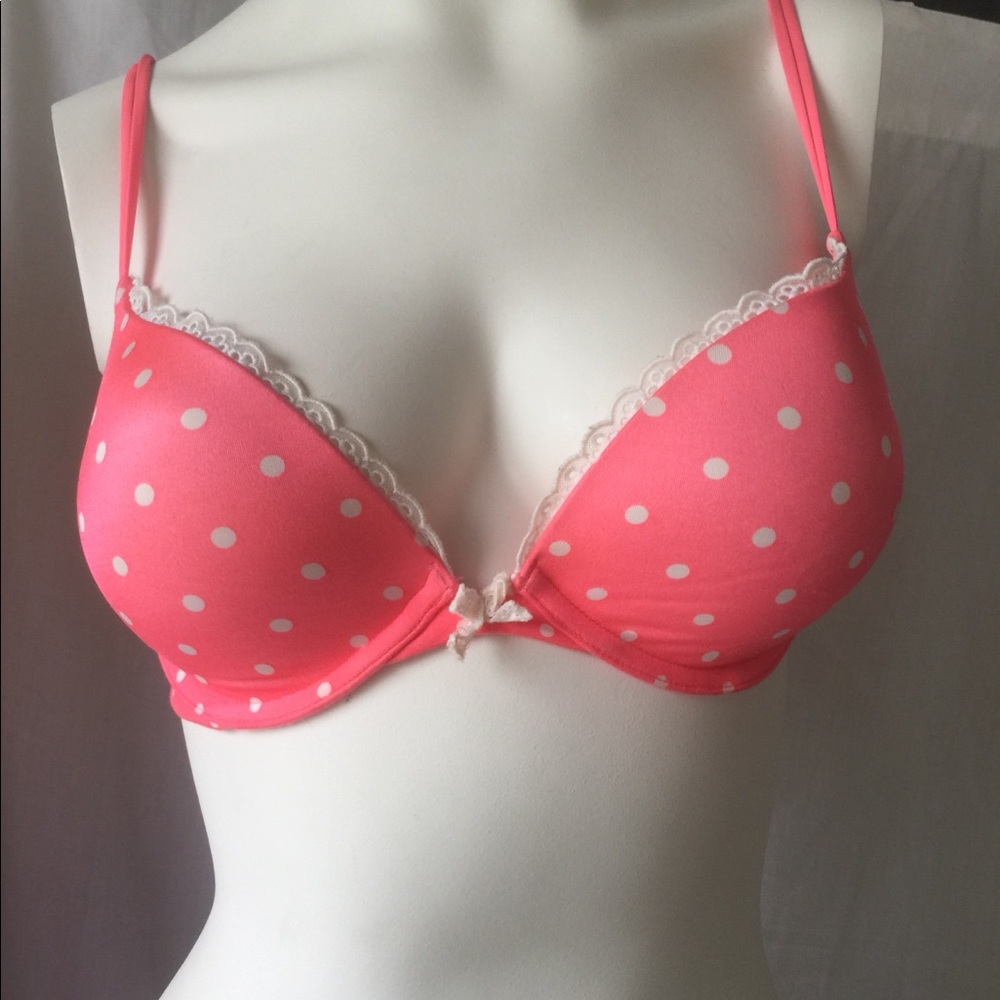 Victoria Secret size 32D bra very sexy collection